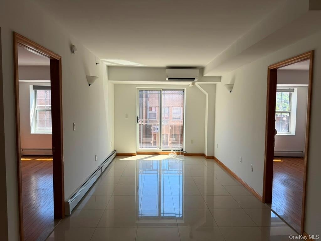 35-19 Leavitt Street - Photo 1