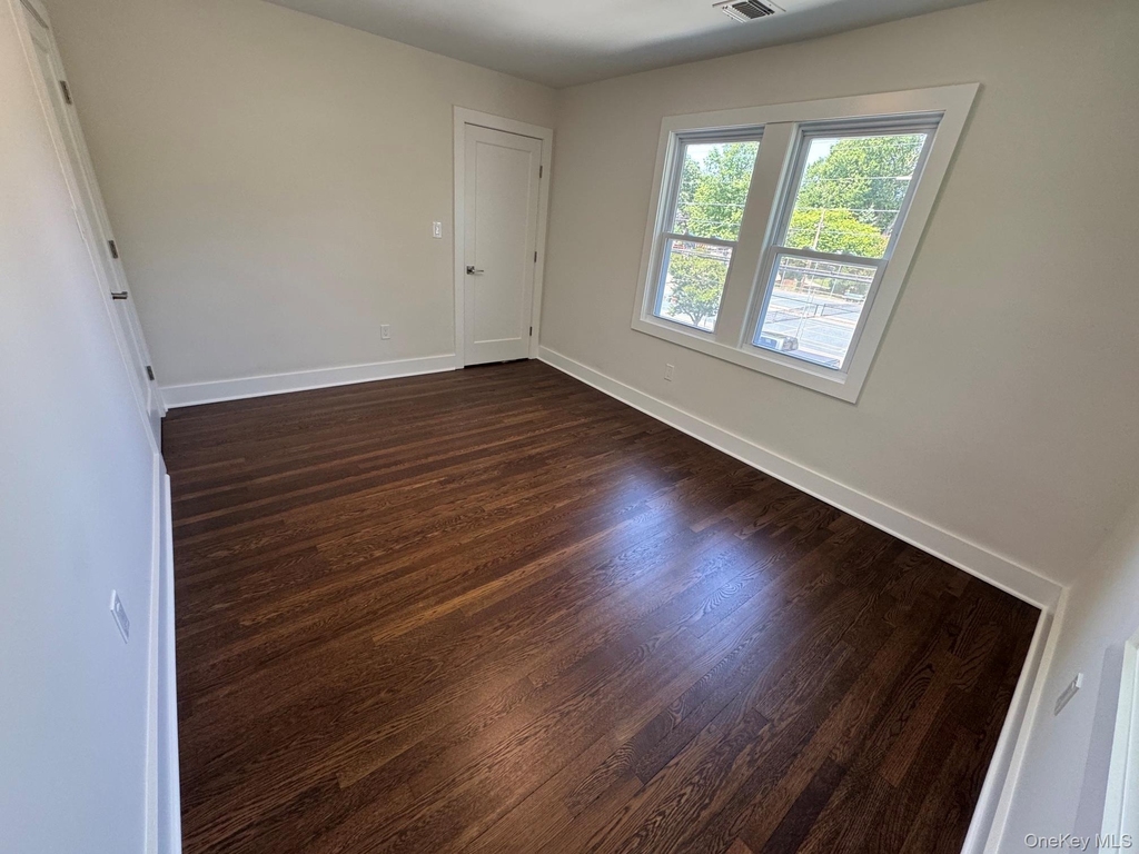 482 Fourth Avenue - Photo 7