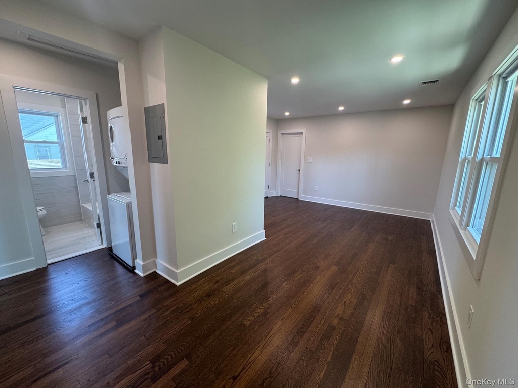 482 Fourth Avenue - Photo 2
