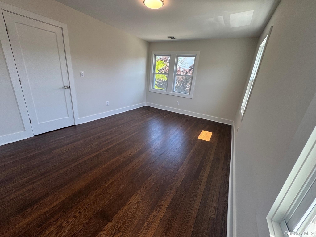 482 Fourth Avenue - Photo 5