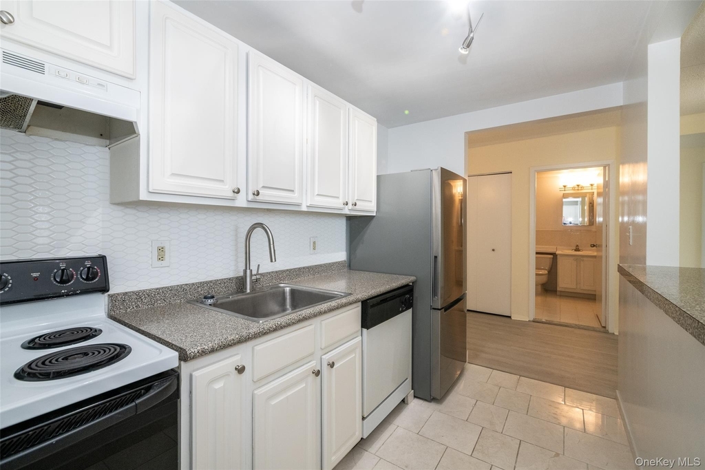 123 Mamaroneck Avenue - Photo 9
