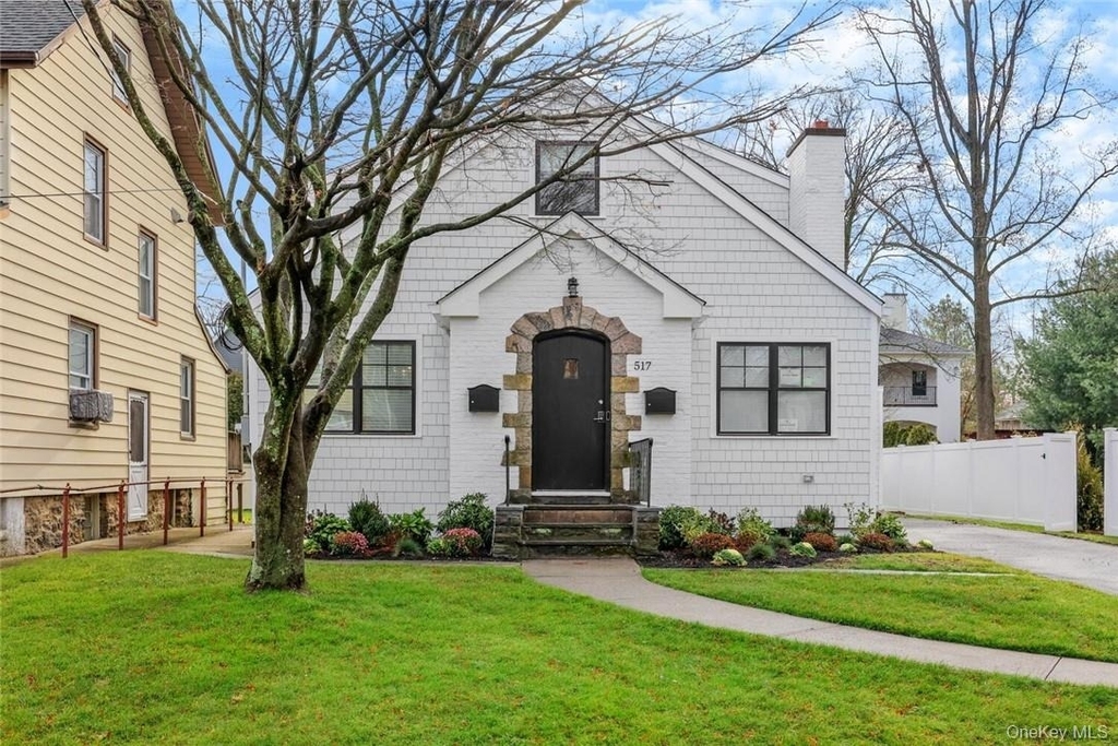 517 Walnut Street - Photo 0