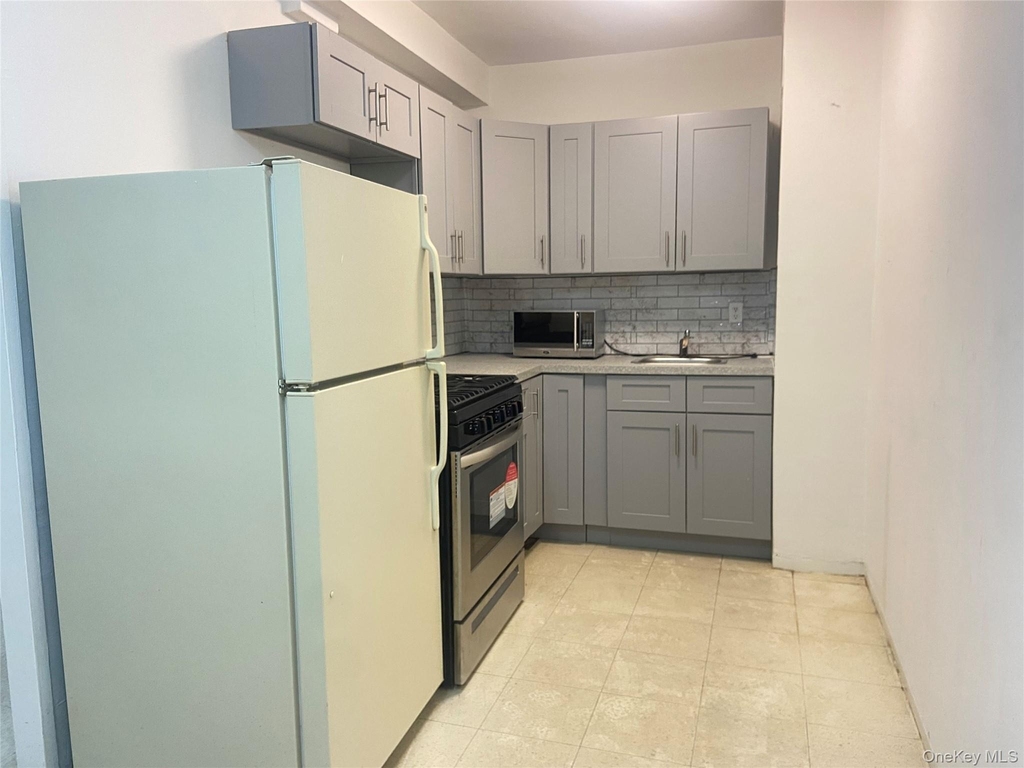 89-15 Parsons Boulevard - Photo 0