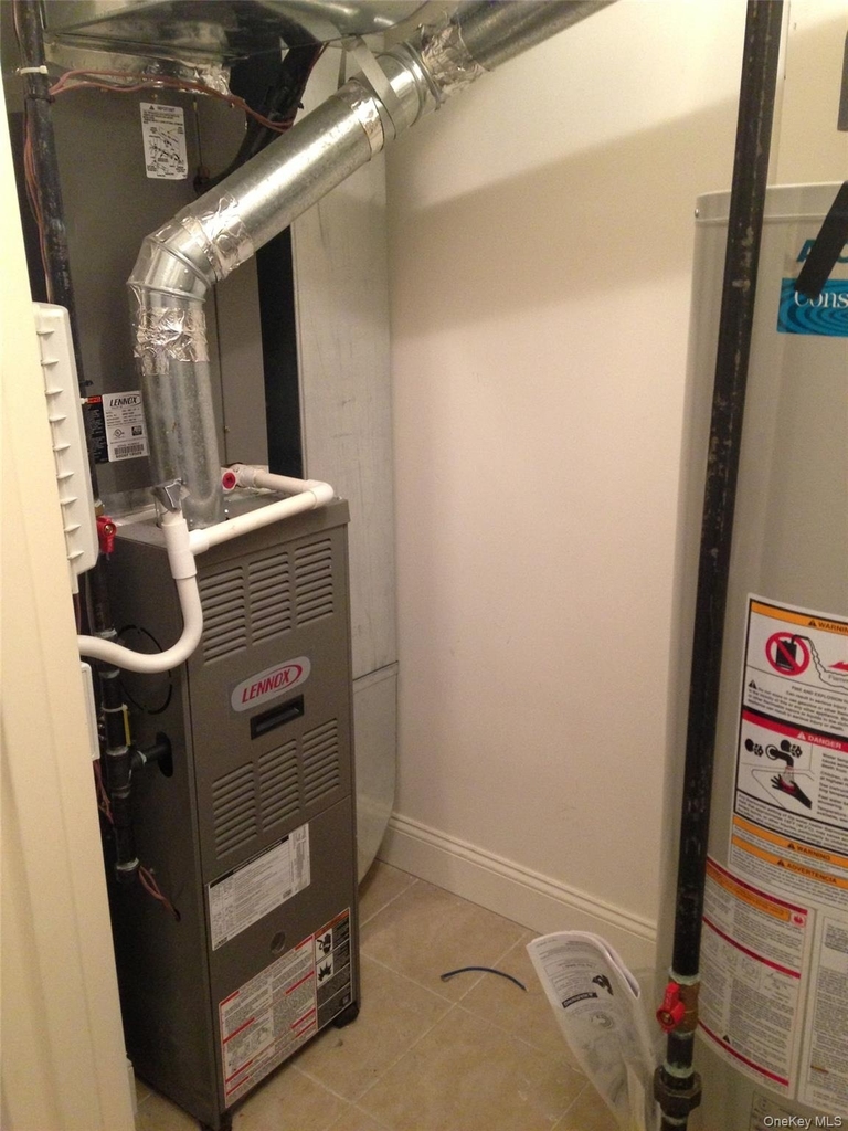 14 Willis Ave - Photo 9