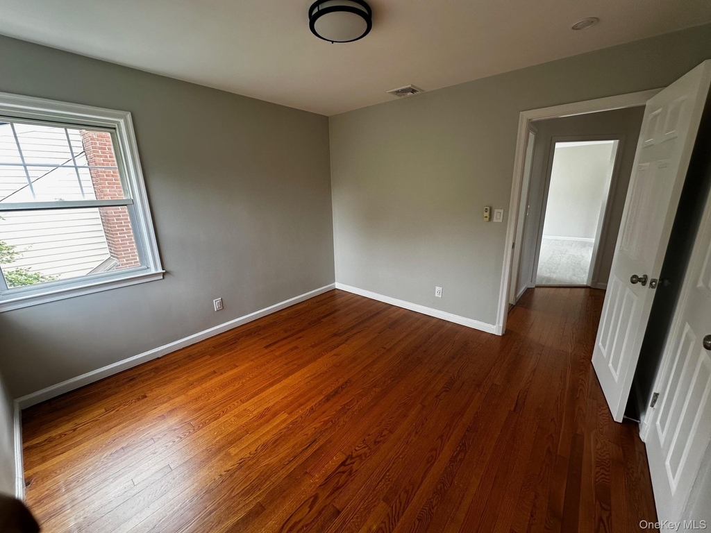 21 Batavia Place - Photo 12