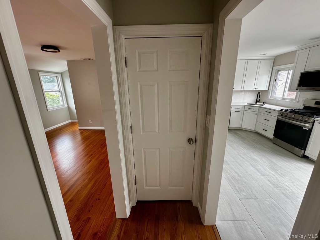 21 Batavia Place - Photo 18