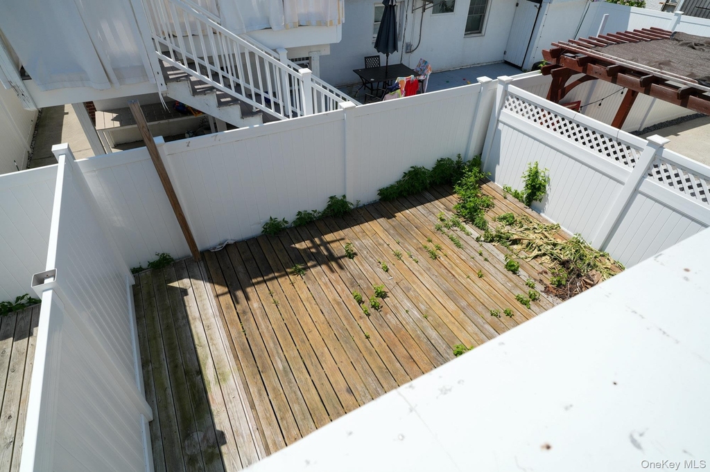 59 Troy Avenue - Photo 30