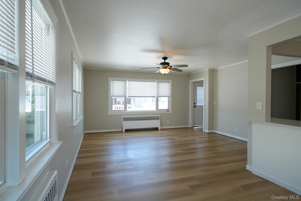 59 Troy Avenue - Photo 3