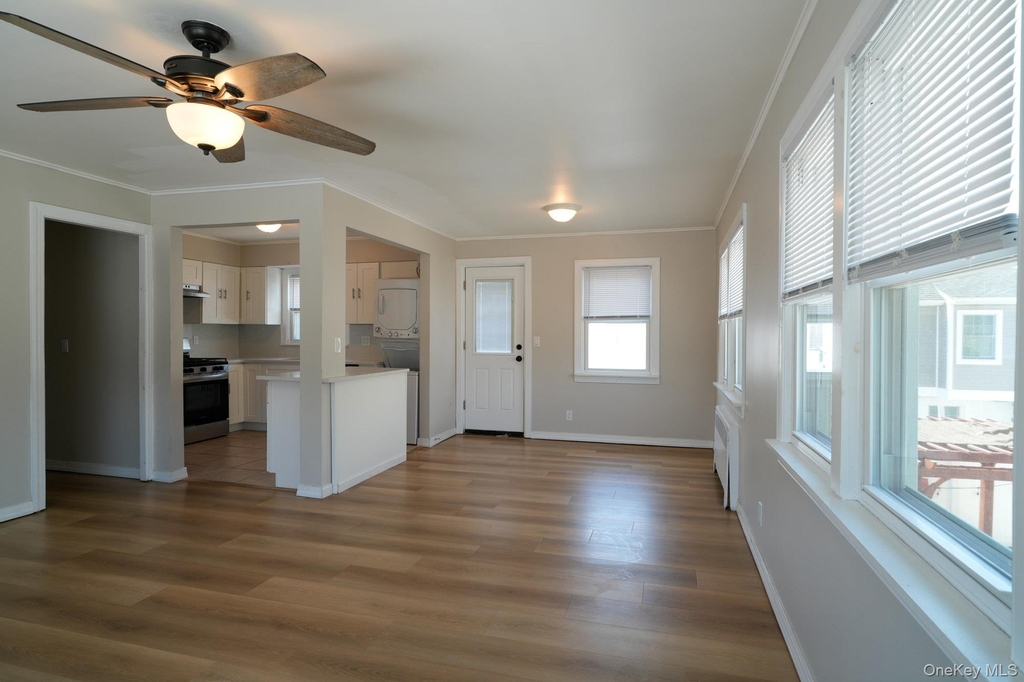 59 Troy Avenue - Photo 1