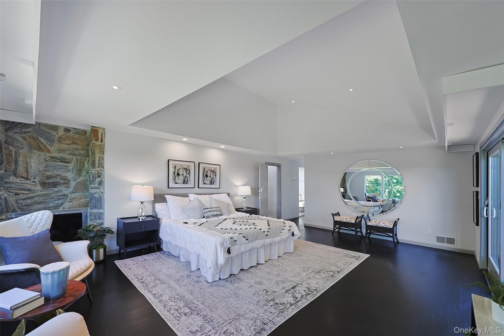 369 E Shore Road - Photo 15