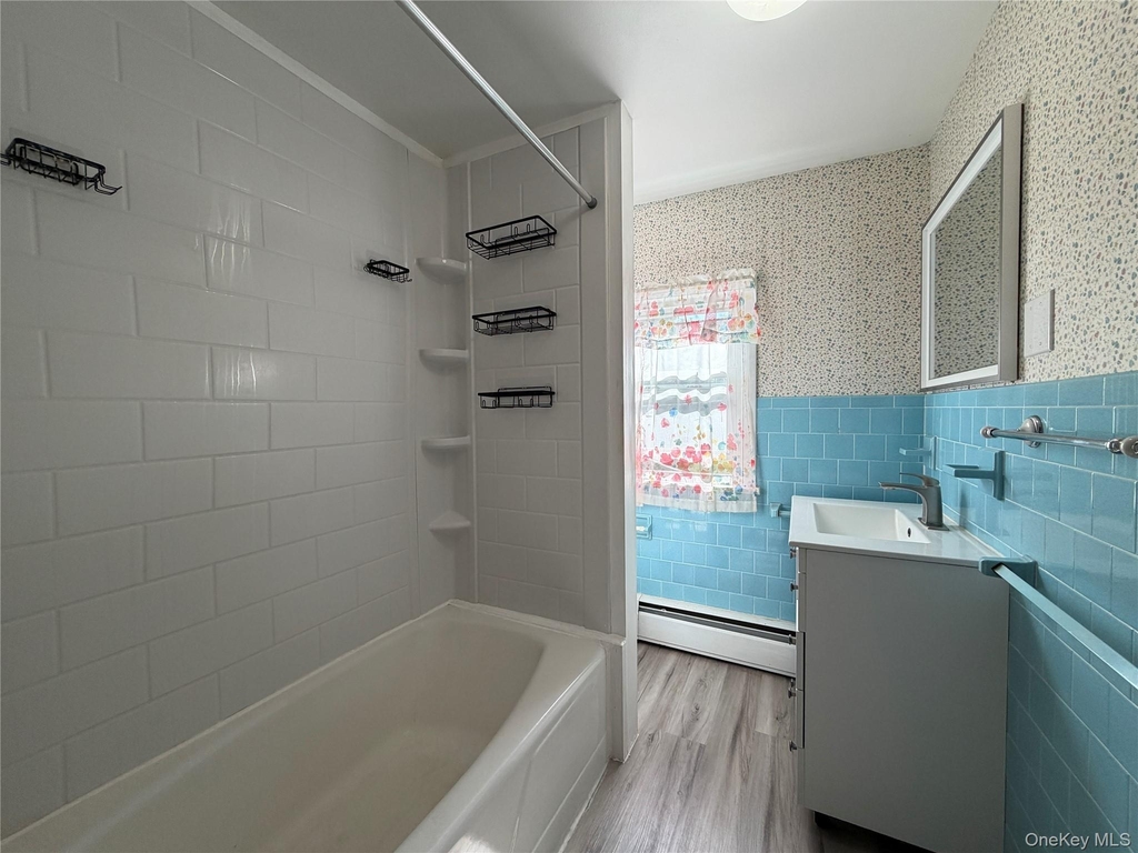 1390 Kings Highway - Photo 16