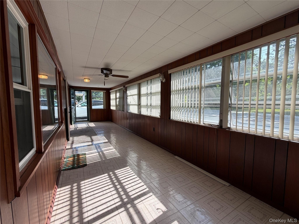 1390 Kings Highway - Photo 4