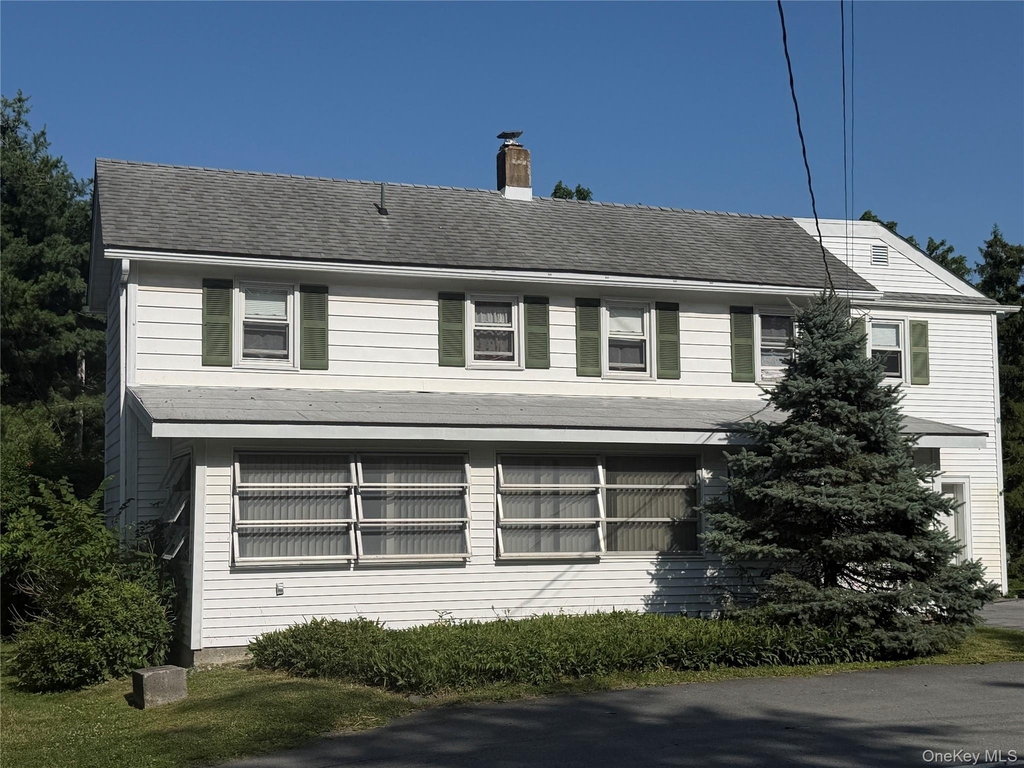 1390 Kings Highway - Photo 24