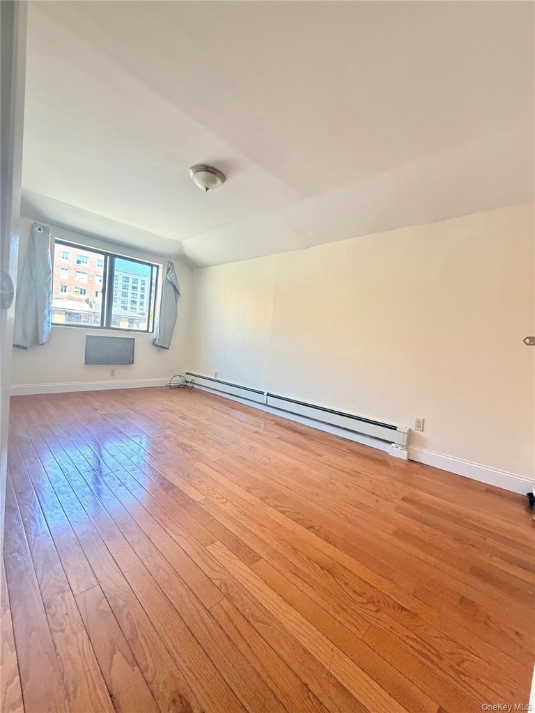 133-08 41st Road - Photo 4