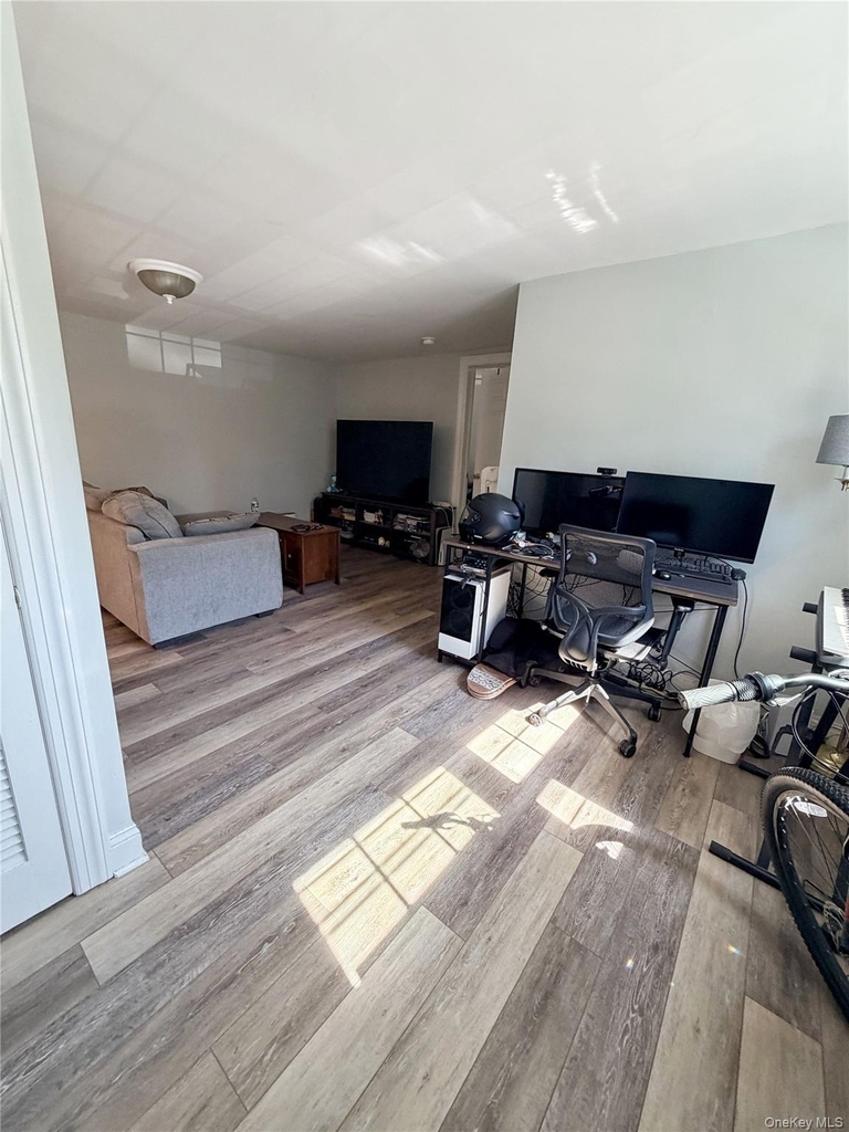1143 E Main Street - Photo 6
