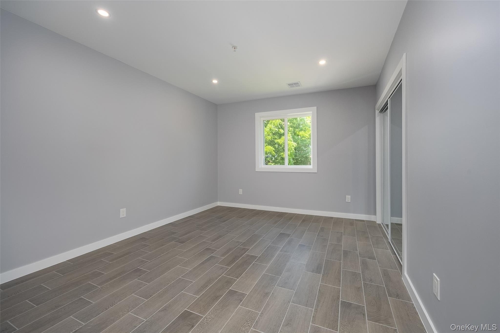 126 Innis Avenue - Photo 5