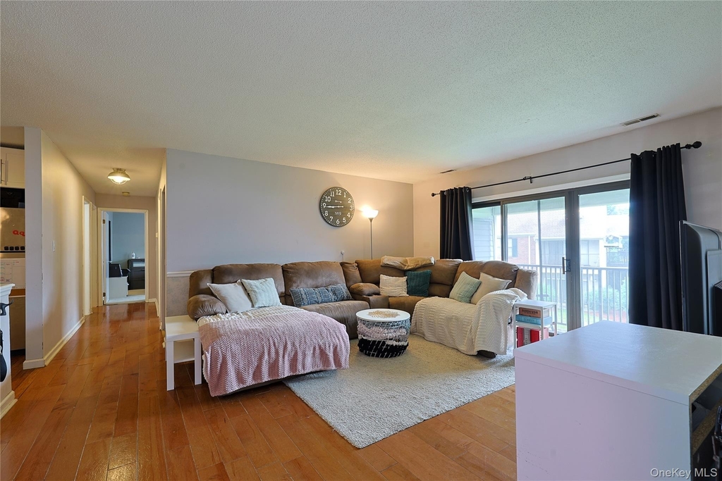 3 Brook Drive - Photo 3