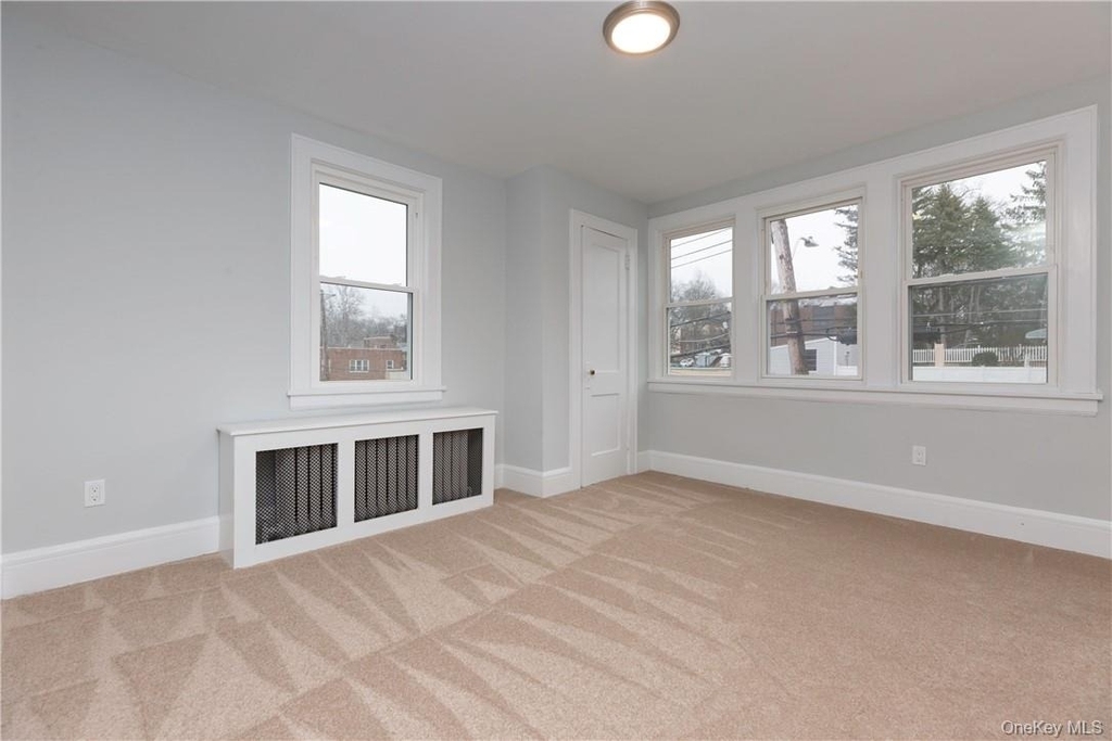 167 Brook Street - Photo 16