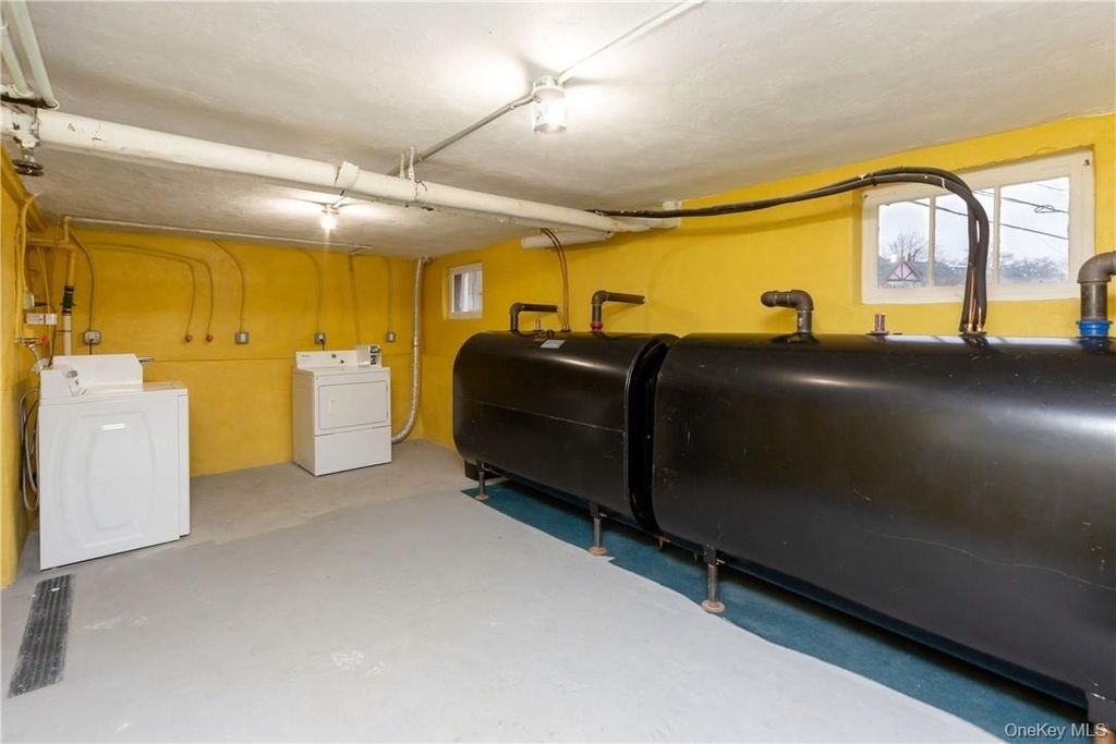 167 Brook Street - Photo 23