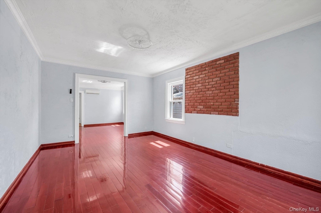 102-06 63 Avenue - Photo 3
