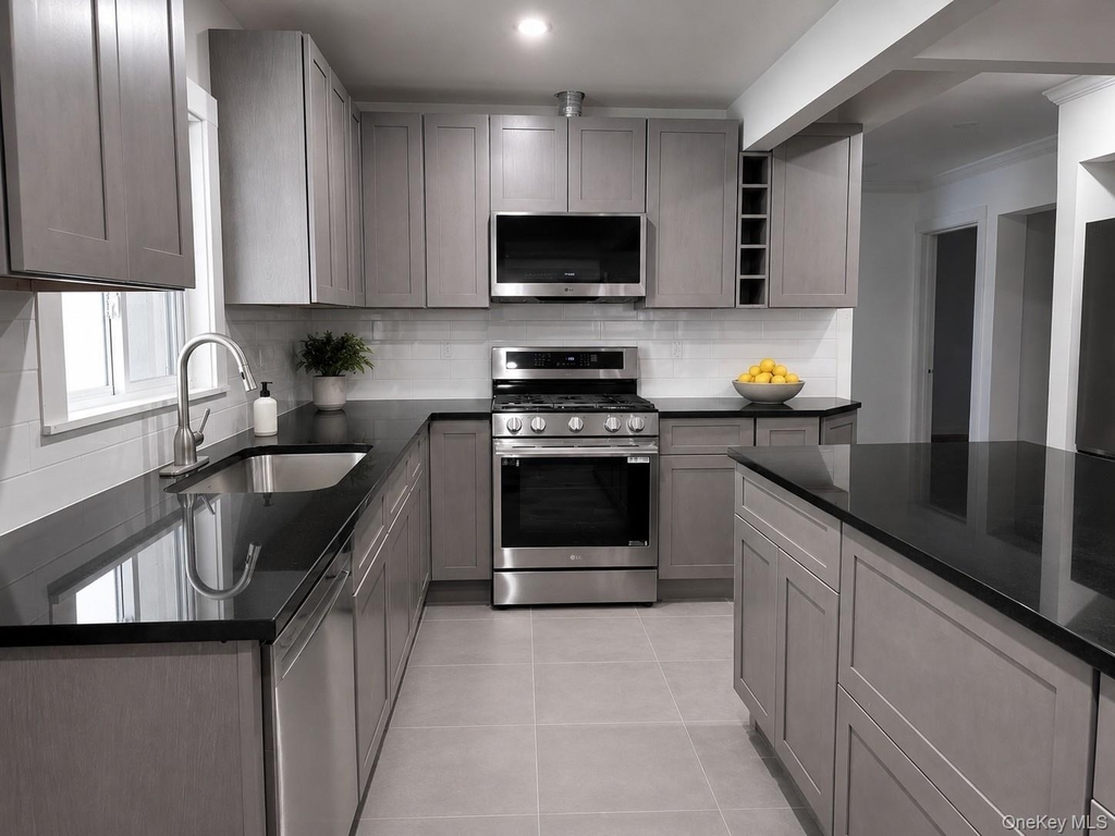 115 Osborn Avenue - Photo 1