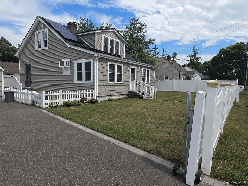 39 Chestnut Street - Photo 0