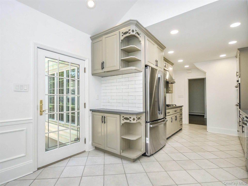 121 Hillcrest Avenue - Photo 15