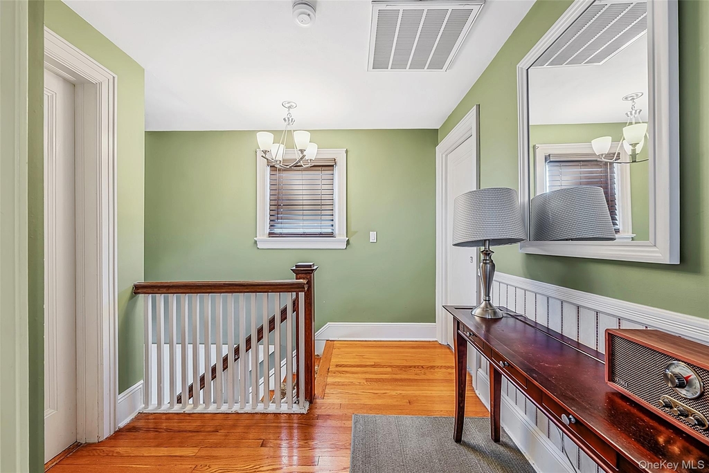 53 Mowbray Avenue - Photo 12