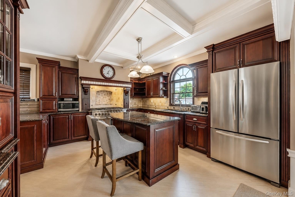53 Mowbray Avenue - Photo 2