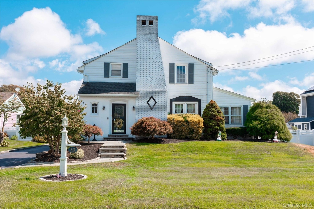 53 Mowbray Avenue - Photo 0