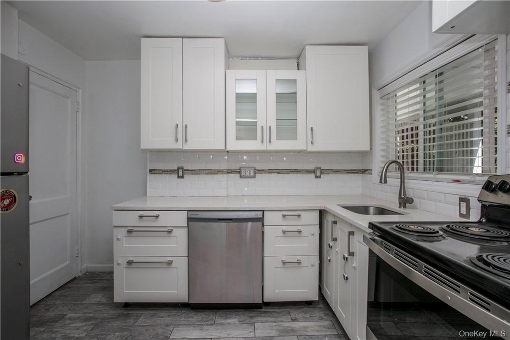 8 Elkan Road - Photo 8