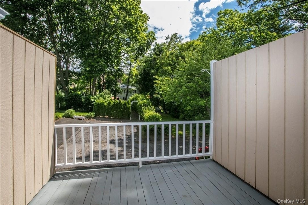 8 Elkan Road - Photo 15