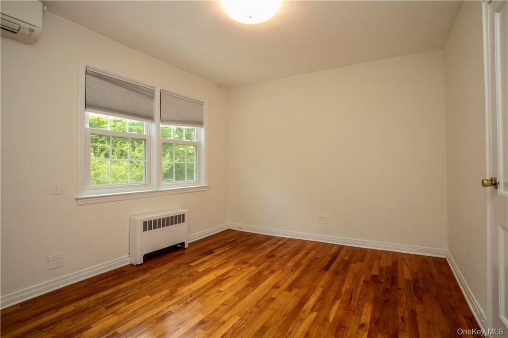 8 Elkan Road - Photo 11