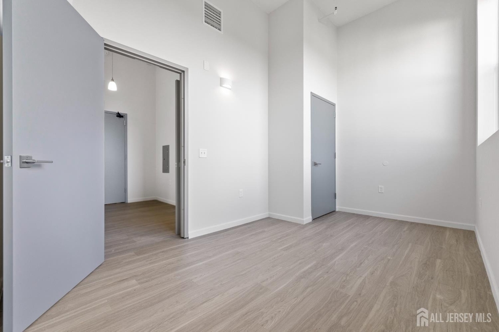 226 New Brunswick Avenue - Photo 9