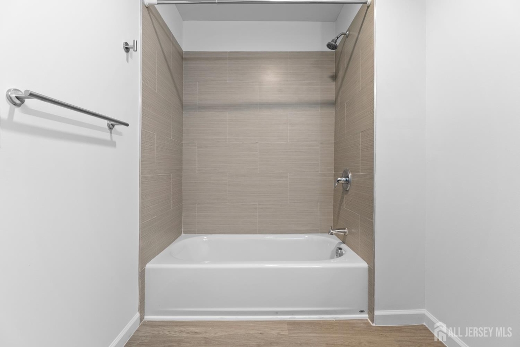226 New Brunswick Avenue - Photo 8
