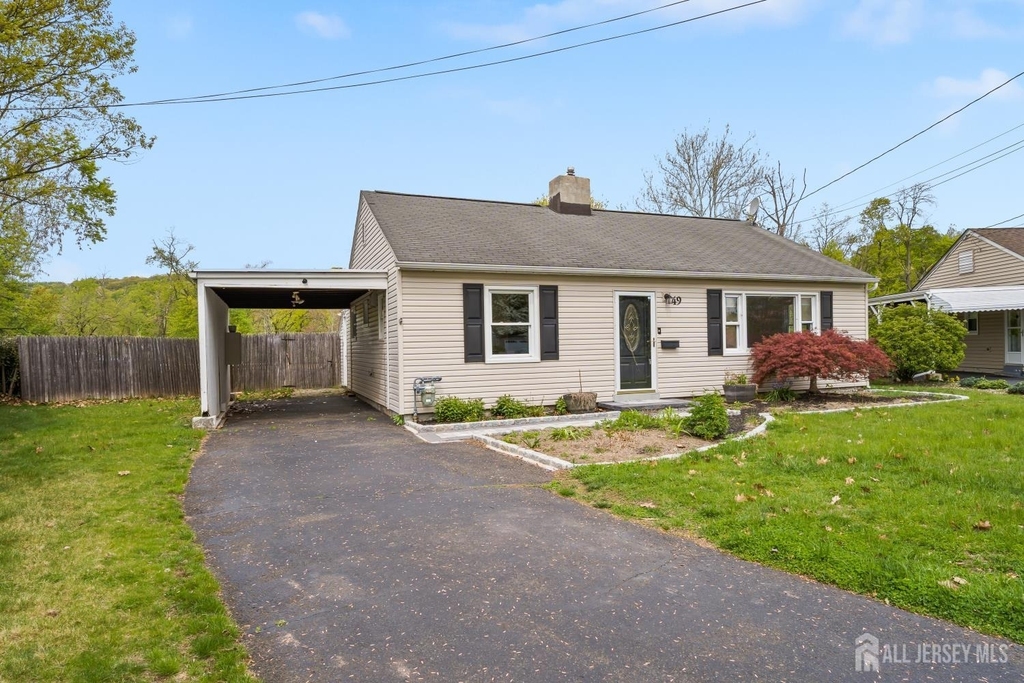 49 Louis Avenue - Photo 1