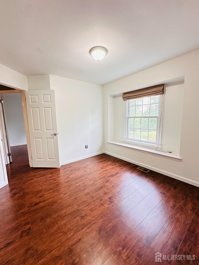222 Long Meadow Road - Photo 19