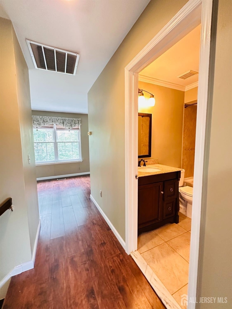 222 Long Meadow Road - Photo 11