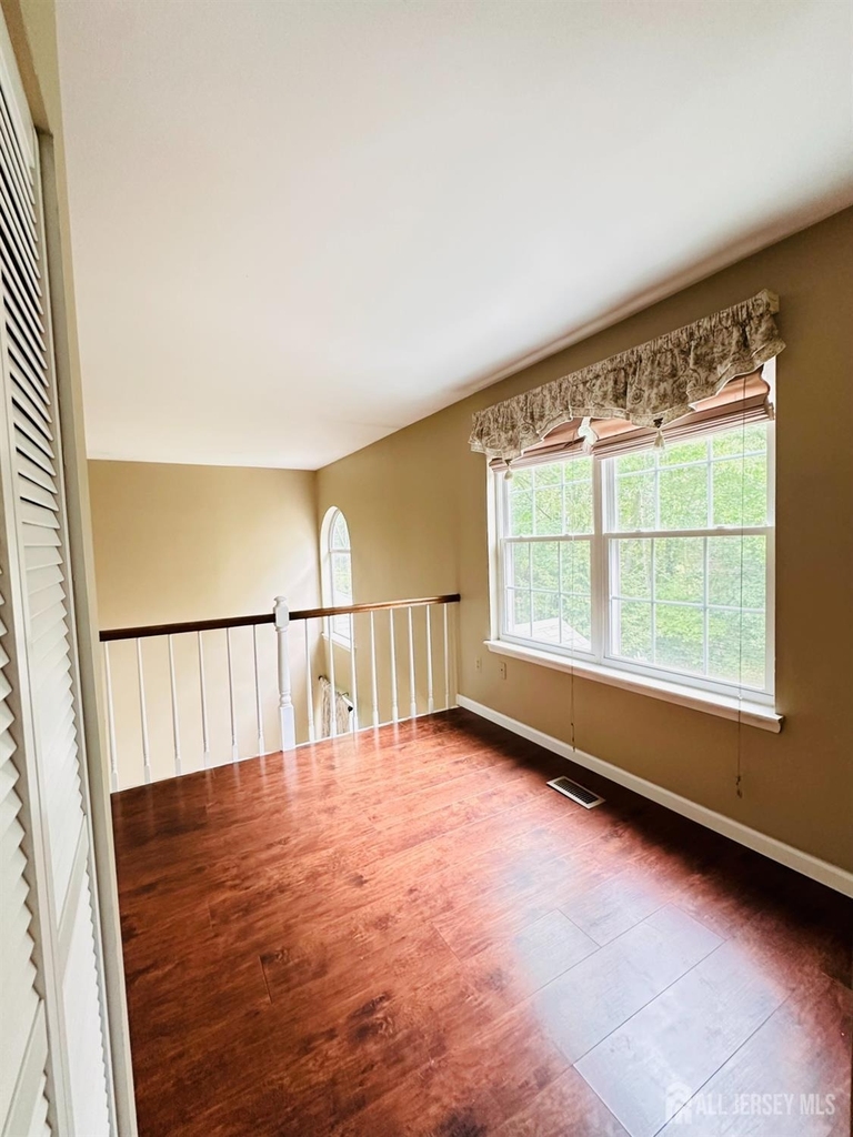 222 Long Meadow Road - Photo 15