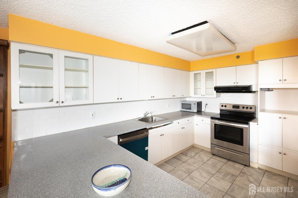 30 S Adelaide Avenue - Photo 12