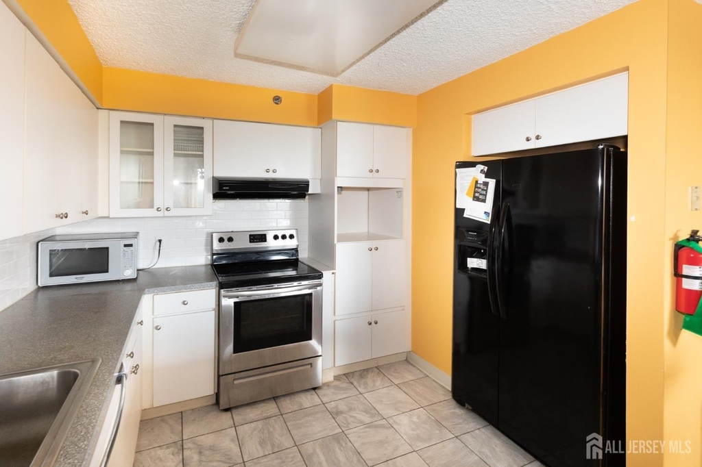 30 S Adelaide Avenue - Photo 9