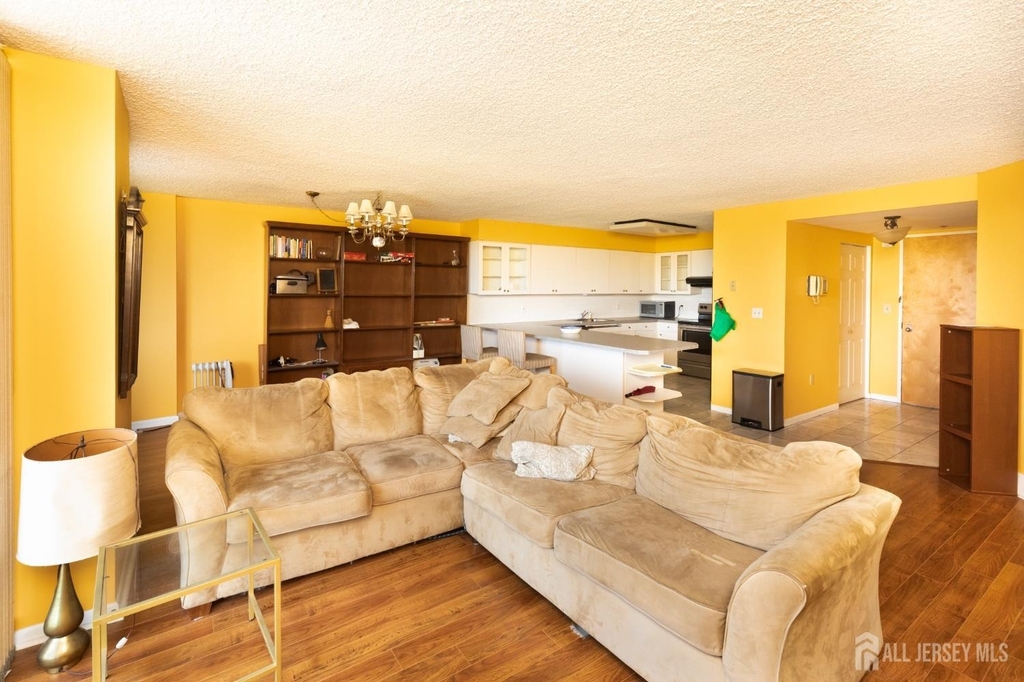30 S Adelaide Avenue - Photo 15