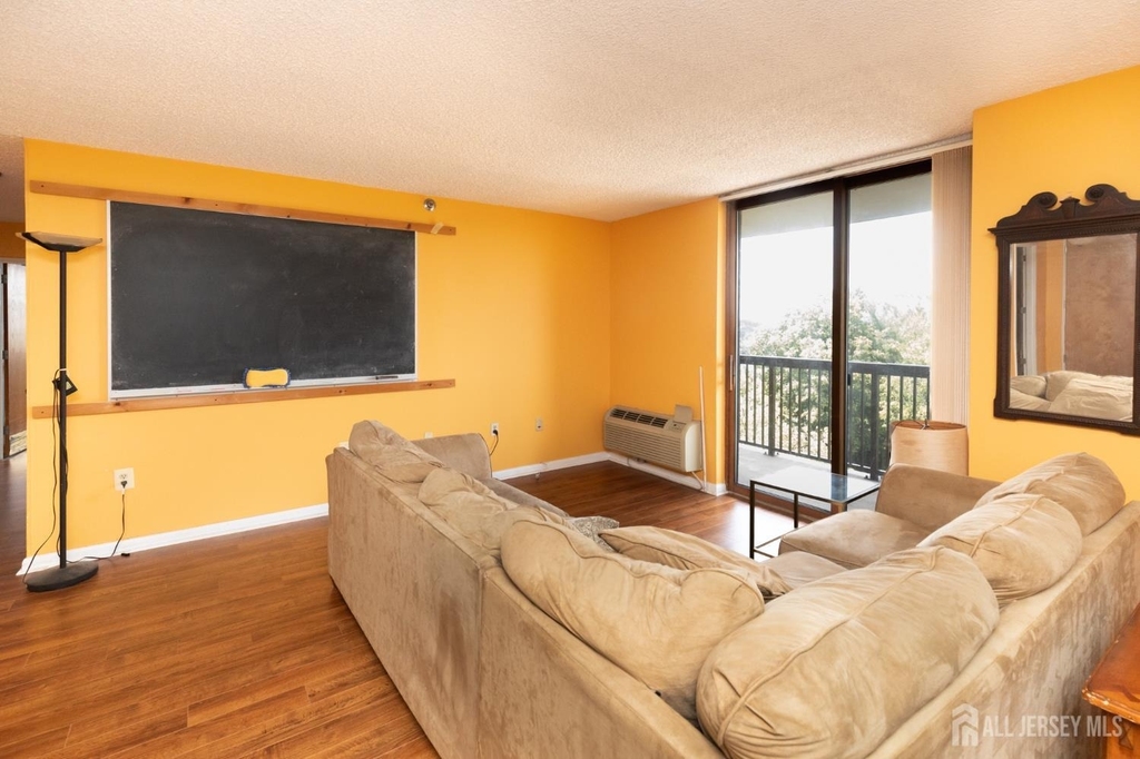 30 S Adelaide Avenue - Photo 14