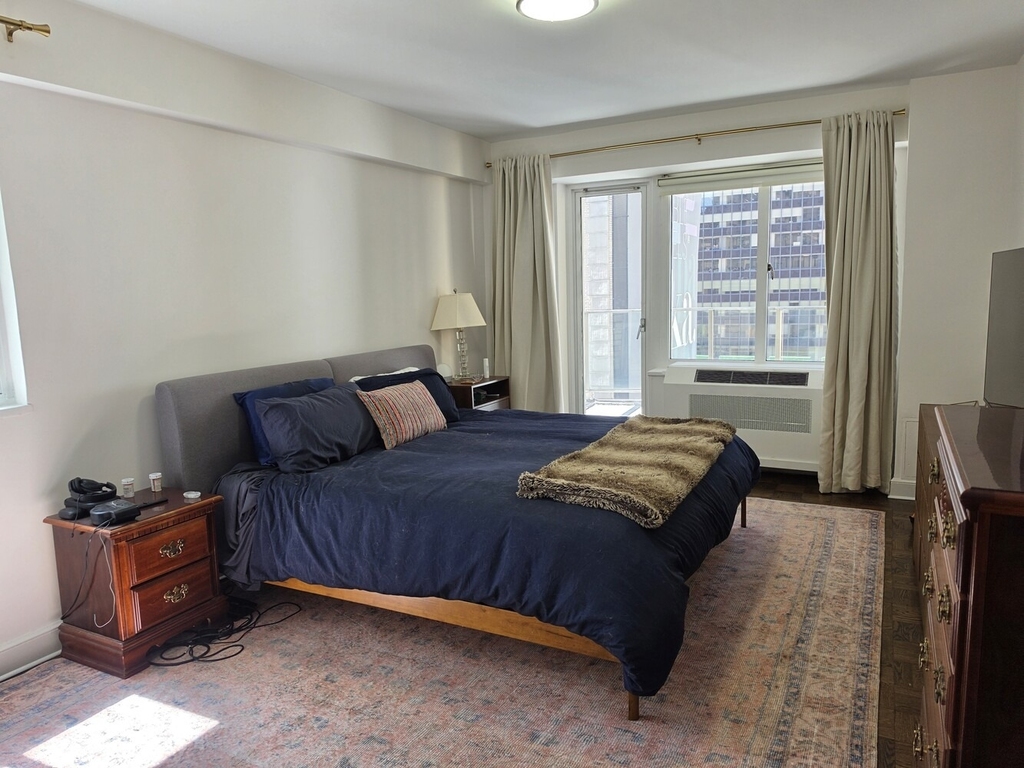41 W 58th Street - Photo 8