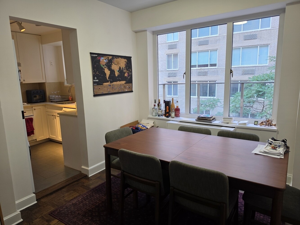 41 W 58th Street - Photo 3