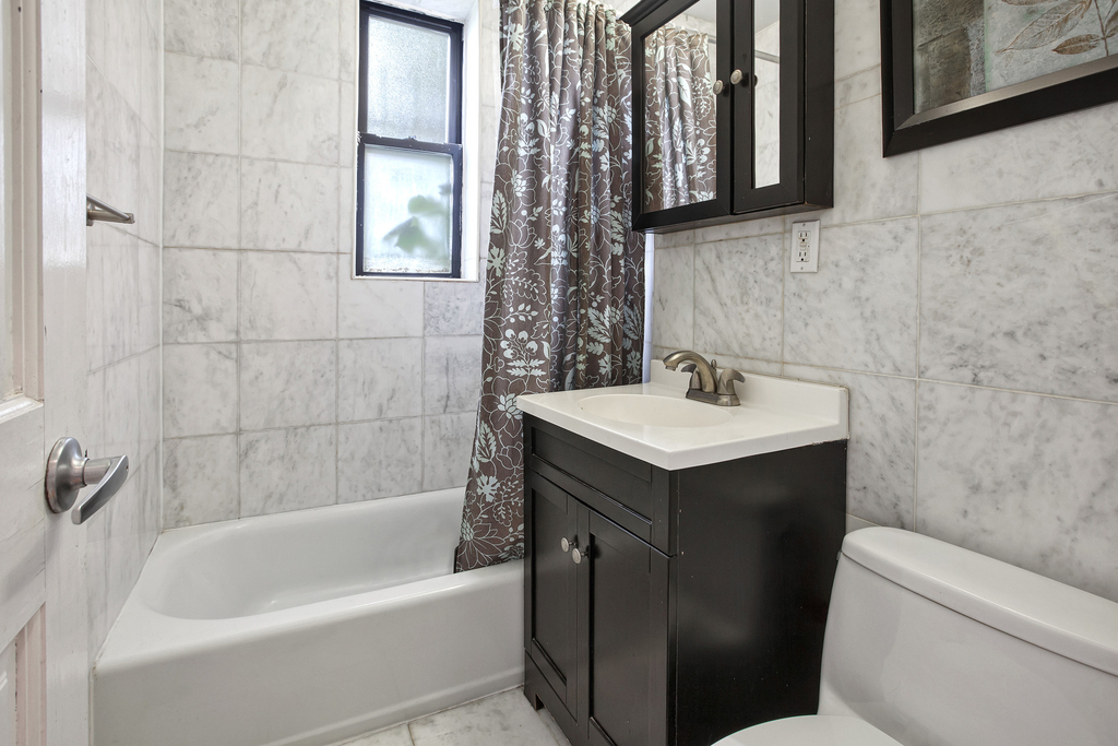 626 Lincoln Place - Photo 3