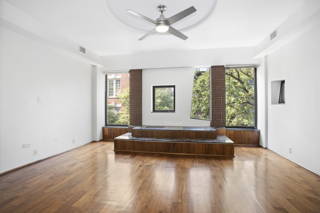 11 E 128th Street - Photo 0