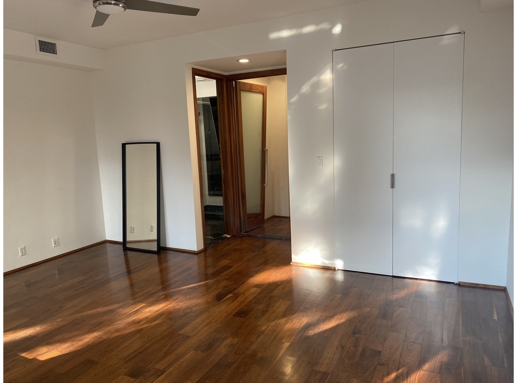 11 E 128th Street - Photo 1