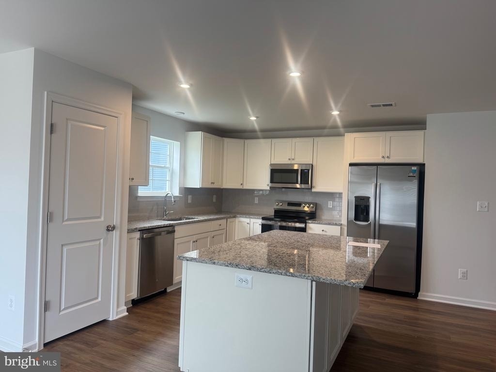 151 Capulet Court - Photo 10