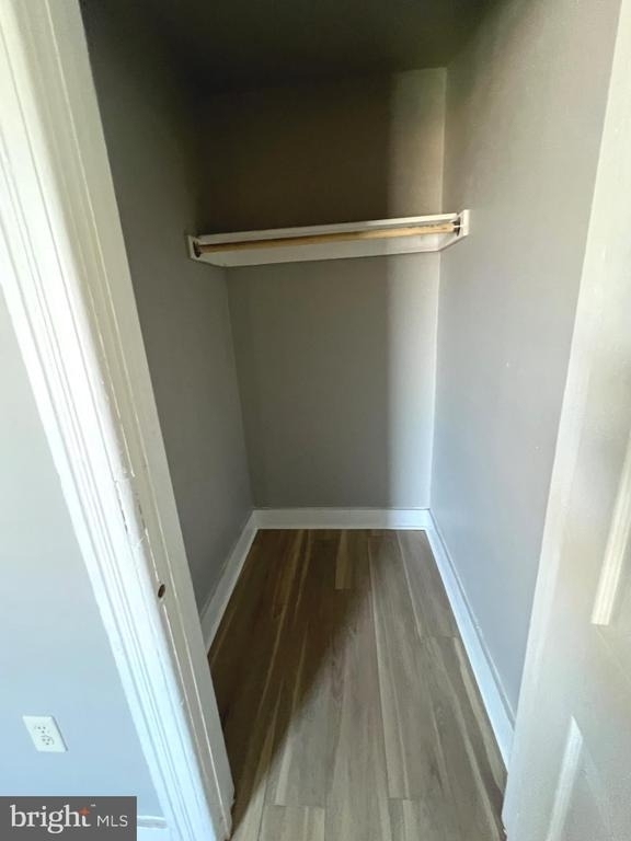 202 Samuel Street S - Photo 5